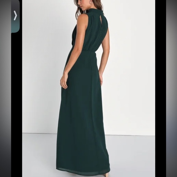 Lulu’s Classic Elegance Emerald Chiffon Sleeveless Mock Neck Maxi Dress Size 2X - Picture 2 of 7